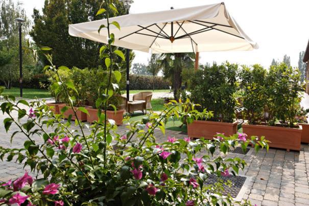 Hotel Gabarda Carpi Exterior foto